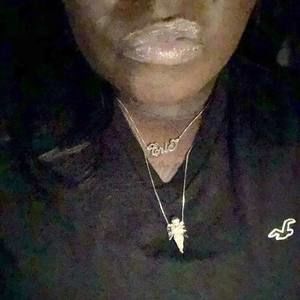 Meet your Posher, Latrisha